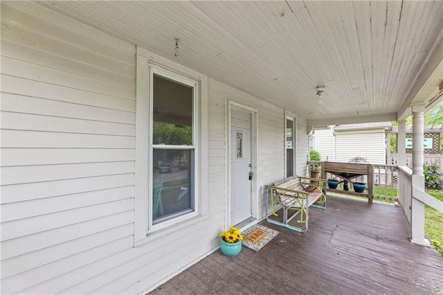 804 E Wea Street, Paola, KS 66071