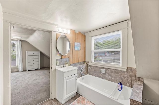 804 E Wea Street, Paola, KS 66071