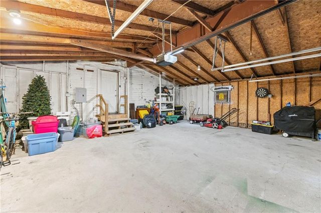 804 E Wea Street, Paola, KS 66071
