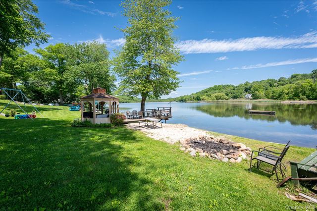 47 Tonetta Lake Way, Brewster, NY 10509