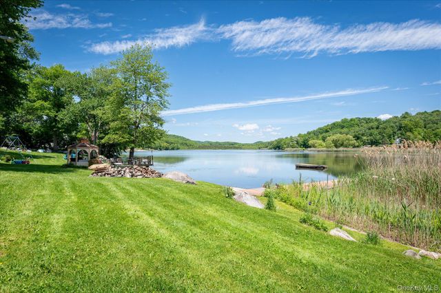 47 Tonetta Lake Way, Brewster, NY 10509