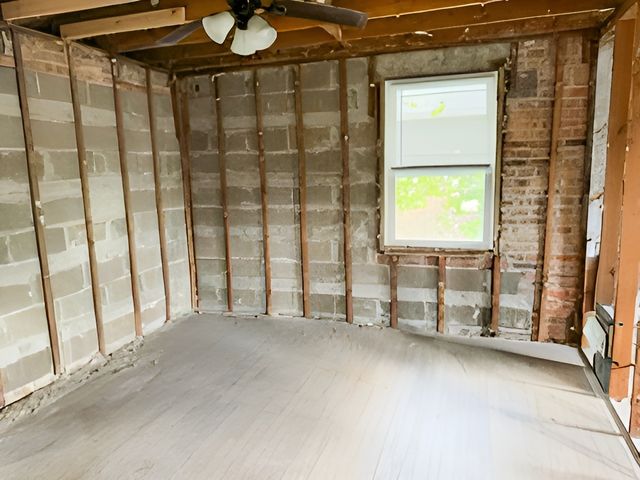12328 S Peoria Street, Calumet Park, IL 60827