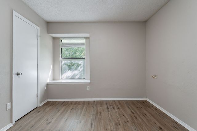 6519 Impala Drive, Arlington, TX 76001