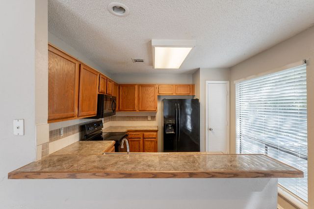 6519 Impala Drive, Arlington, TX 76001