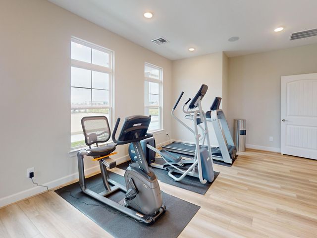 1306 Hidden Oaks, Tomball, TX 77375