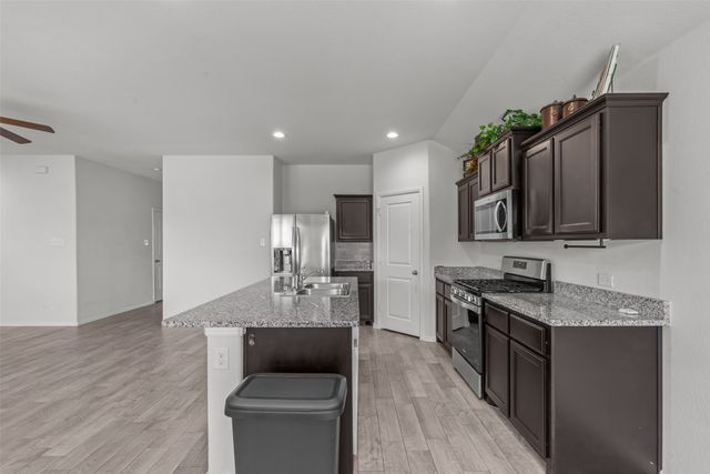 6112 Flour Mill Run, Fort Worth, TX 76179