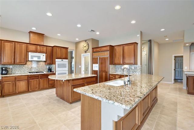 9655 Phoenician Avenue, Las Vegas, NV 89147