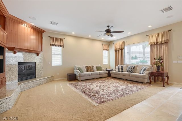 9655 Phoenician Avenue, Las Vegas, NV 89147