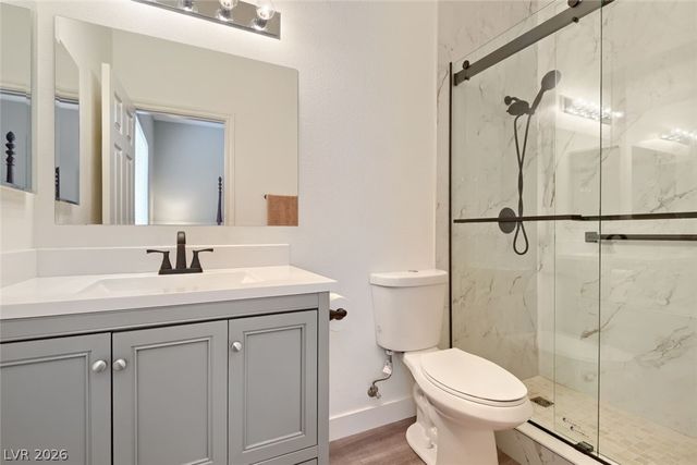 9655 Phoenician Avenue, Las Vegas, NV 89147