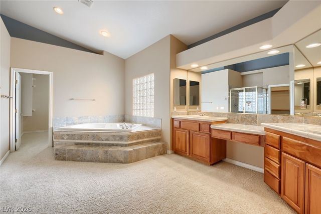 9655 Phoenician Avenue, Las Vegas, NV 89147