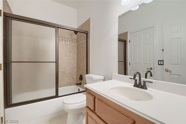 9655 Phoenician Avenue, Las Vegas, NV 89147