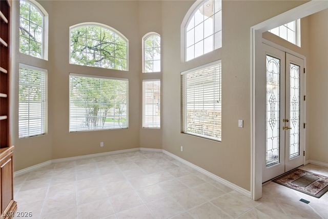 9655 Phoenician Avenue, Las Vegas, NV 89147