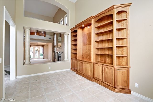 9655 Phoenician Avenue, Las Vegas, NV 89147