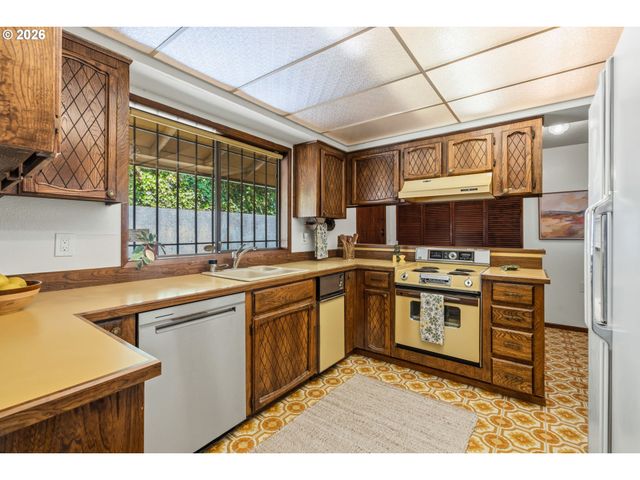1543 Se 71ST Ave, Portland, OR 97215