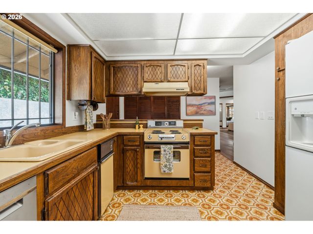 1543 Se 71ST Ave, Portland, OR 97215