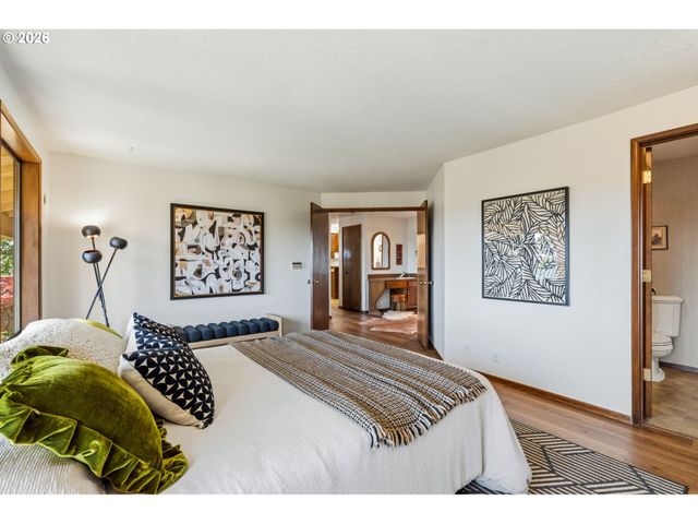 1543 Se 71ST Ave, Portland, OR 97215