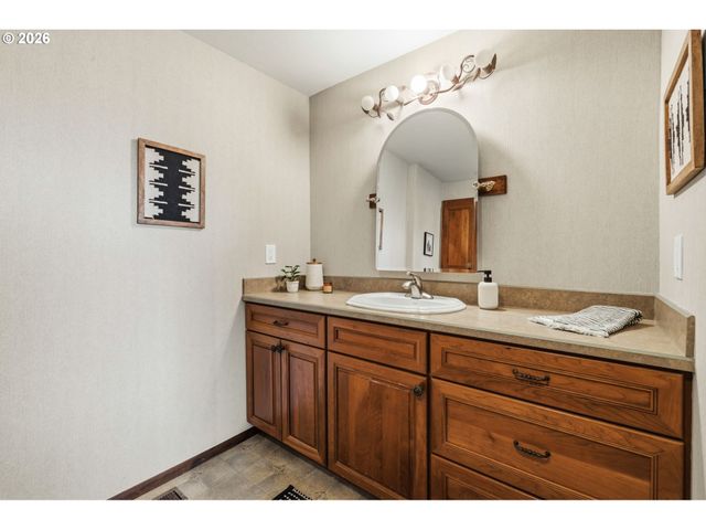 1543 Se 71ST Ave, Portland, OR 97215