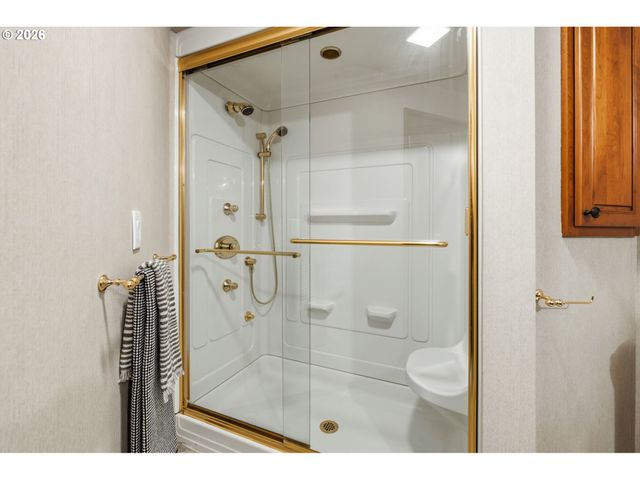 1543 Se 71ST Ave, Portland, OR 97215