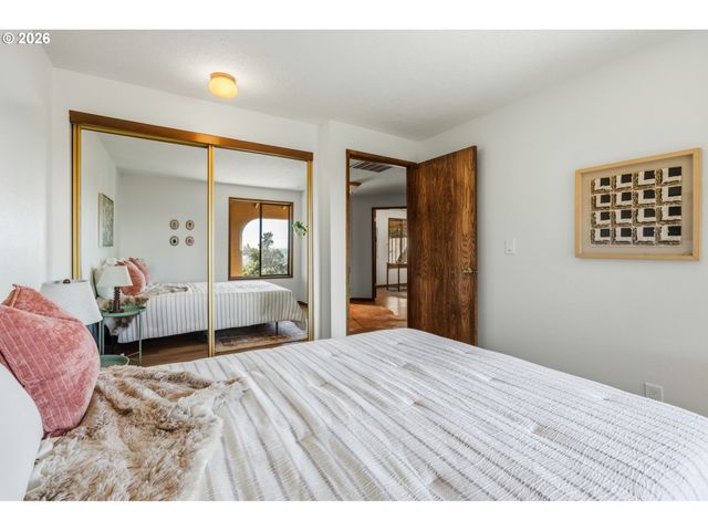 1543 Se 71ST Ave, Portland, OR 97215