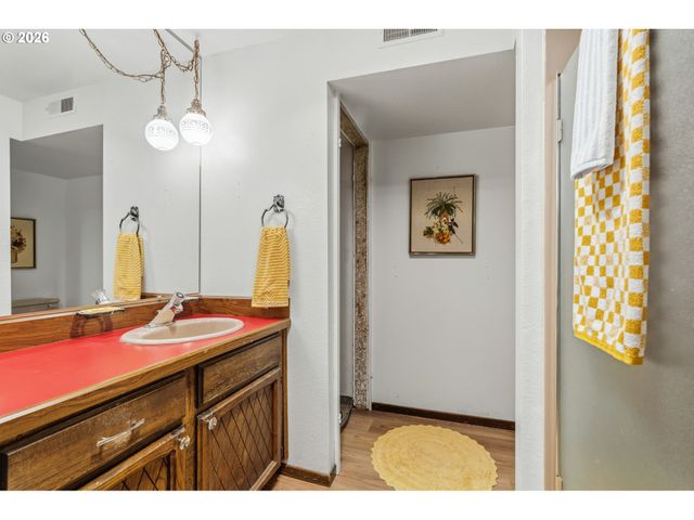 1543 Se 71ST Ave, Portland, OR 97215