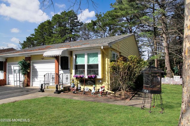 74B Yorktowne Parkway, Whiting, NJ 08759