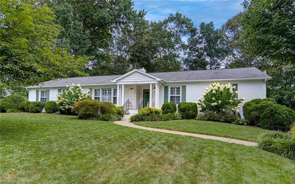 713 Friar Tuck Road, Winston-salem, NC 27104