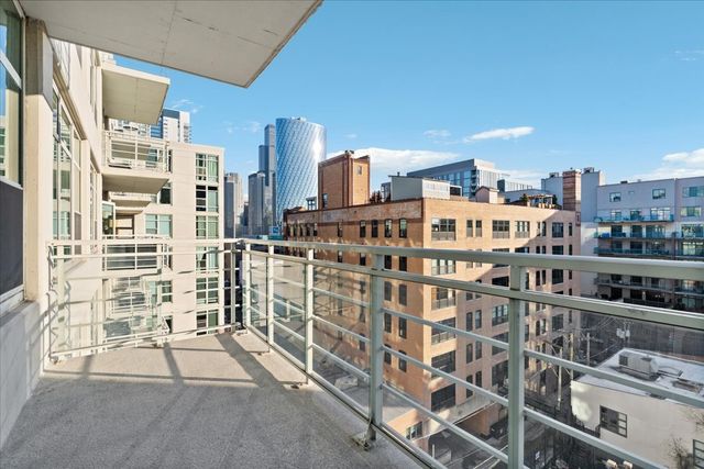 909 W Washington Street 804, Chicago, IL 60607