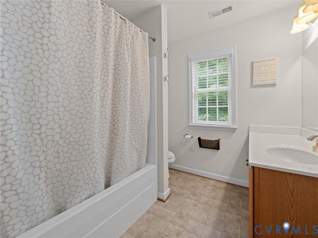 13807 Tobacco Bay Ct, Chester, VA 23836