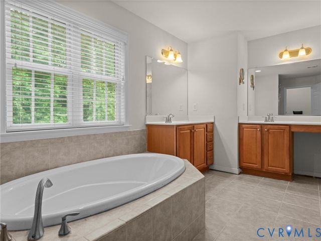 13807 Tobacco Bay Ct, Chester, VA 23836