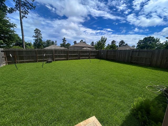 118 Ashwood Glade Drive, Conroe, TX 77378