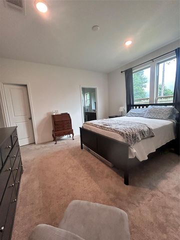 118 Ashwood Glade Drive, Conroe, TX 77378