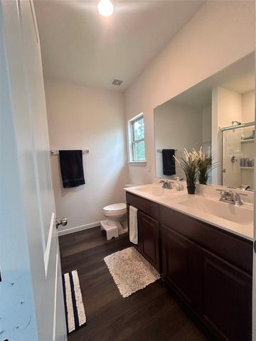 118 Ashwood Glade Drive, Conroe, TX 77378