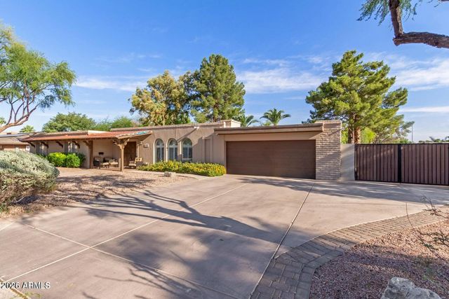 481 W Half Moon Way, Chandler, AZ 85225