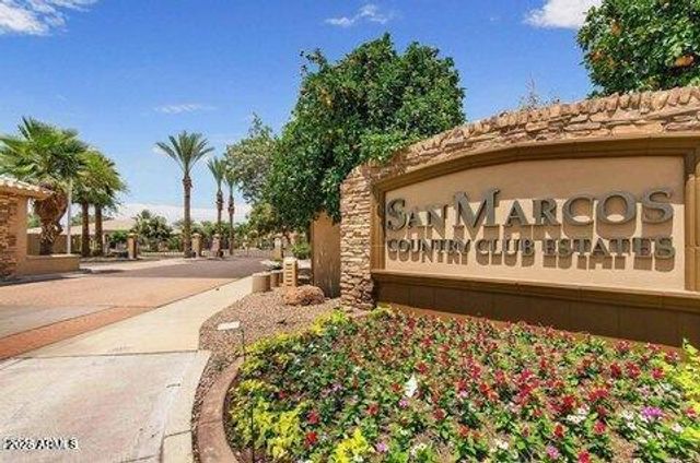 481 W Half Moon Way, Chandler, AZ 85225