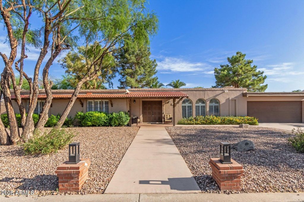 481 W Half Moon Way, Chandler, AZ 85225