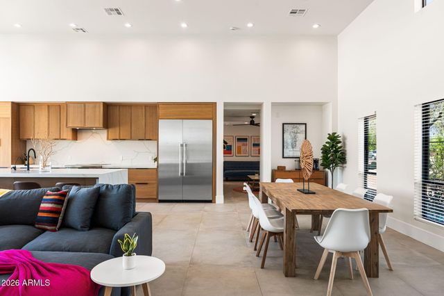 8621 E INDIAN BEND Road, Scottsdale, AZ 85250