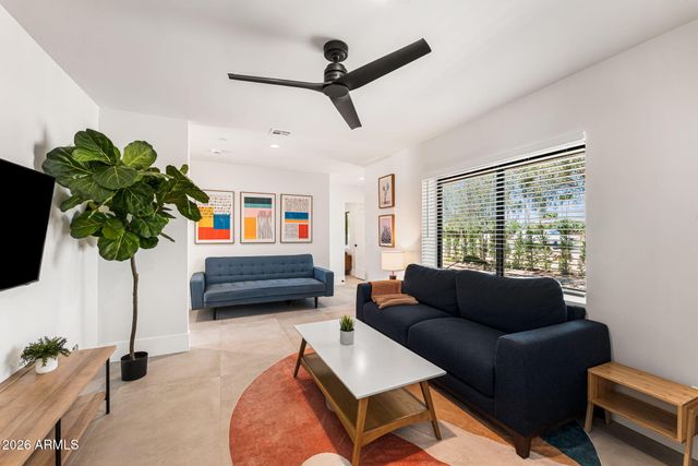 8621 E INDIAN BEND Road, Scottsdale, AZ 85250