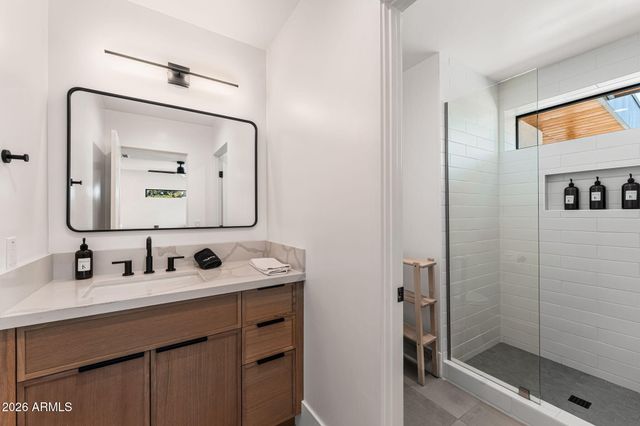 8621 E INDIAN BEND Road, Scottsdale, AZ 85250