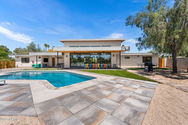 8621 E INDIAN BEND Road, Scottsdale, AZ 85250