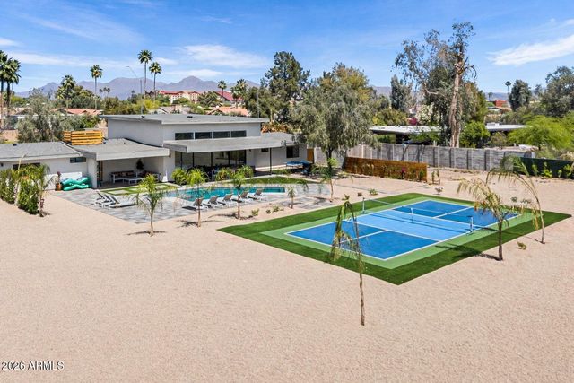 8621 E INDIAN BEND Road, Scottsdale, AZ 85250