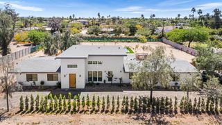 8621 E INDIAN BEND Road, Scottsdale, AZ 85250