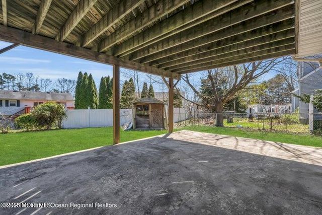 815 Royal Lane, Toms River, NJ 08753