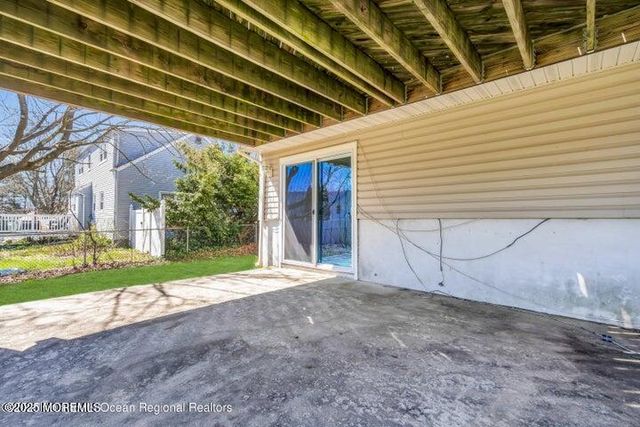 815 Royal Lane, Toms River, NJ 08753