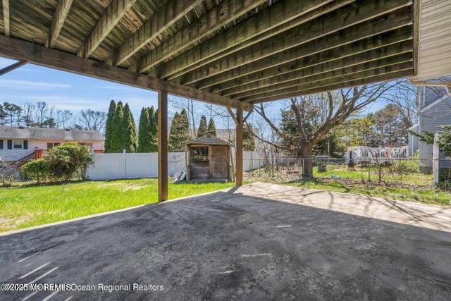 815 Royal Lane, Toms River, NJ 08753