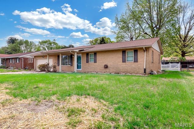 2122 Hamilton Drive, Granite City, IL 62040