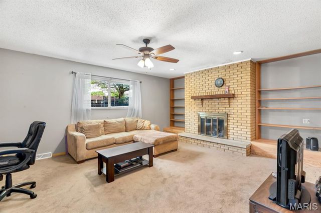 2122 Hamilton Drive, Granite City, IL 62040