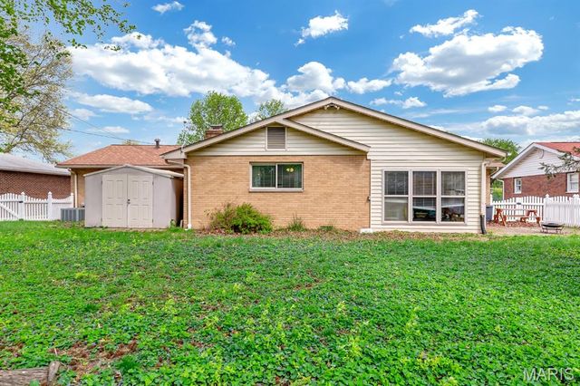 2122 Hamilton Drive, Granite City, IL 62040