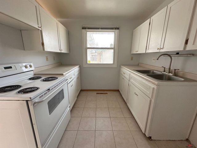 4925 Colfax Avenue, Lincoln, NE 68504