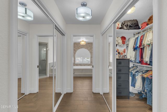 2085 PASEO DEL PRADO Drive, El Paso, TX 79936