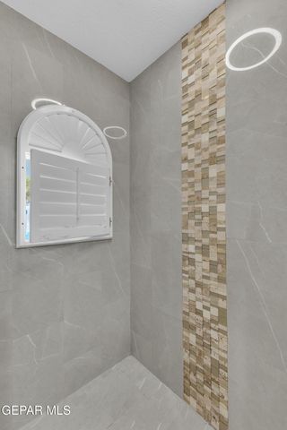 2085 PASEO DEL PRADO Drive, El Paso, TX 79936